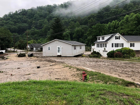 Lũ lụt khiến 44 người chưa rõ tung tích ở tây nam Virginia, Mỹ